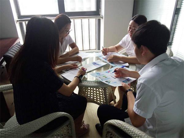 在总结中生长，，在审阅中前行